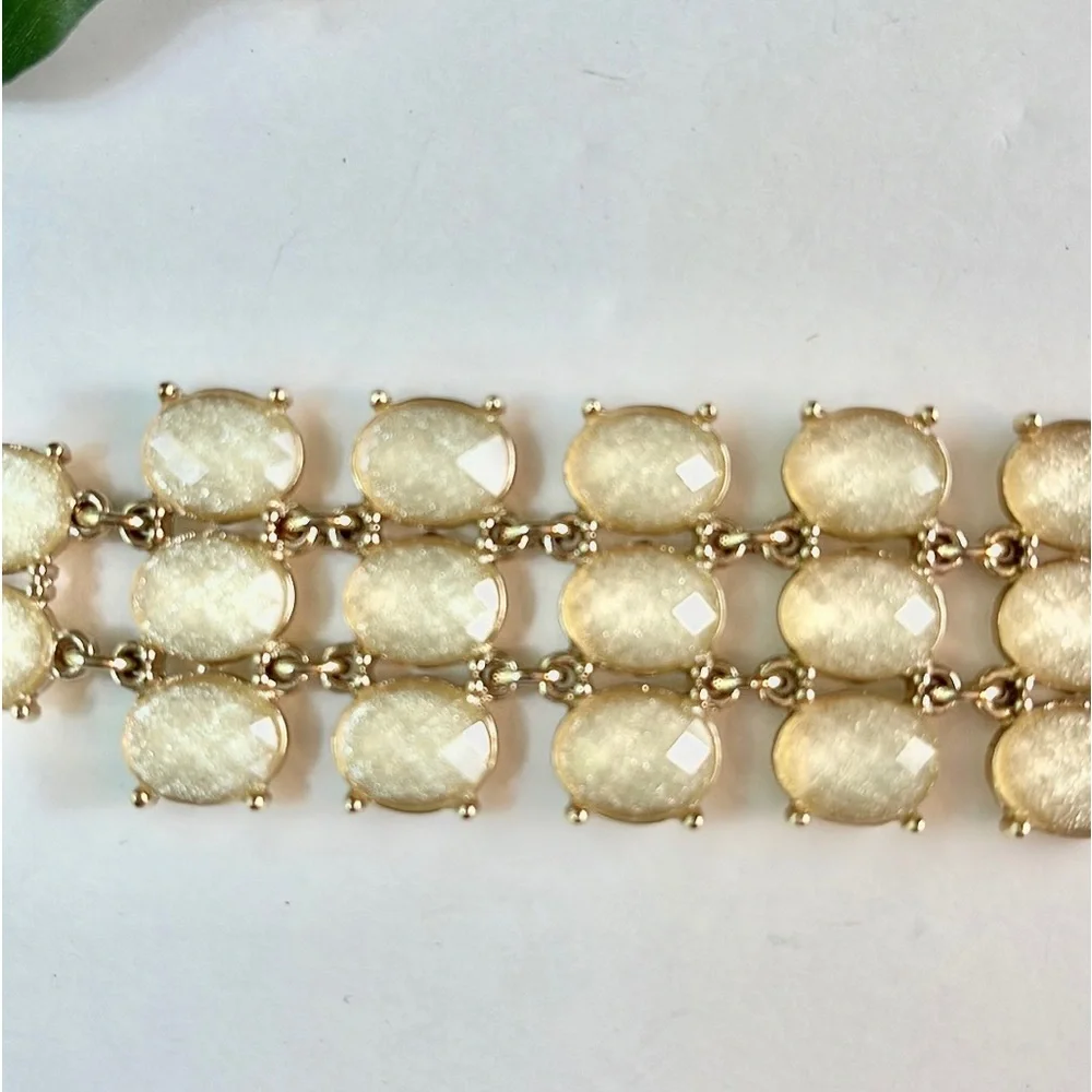 WHBM STONE TOGGLE BRACELET